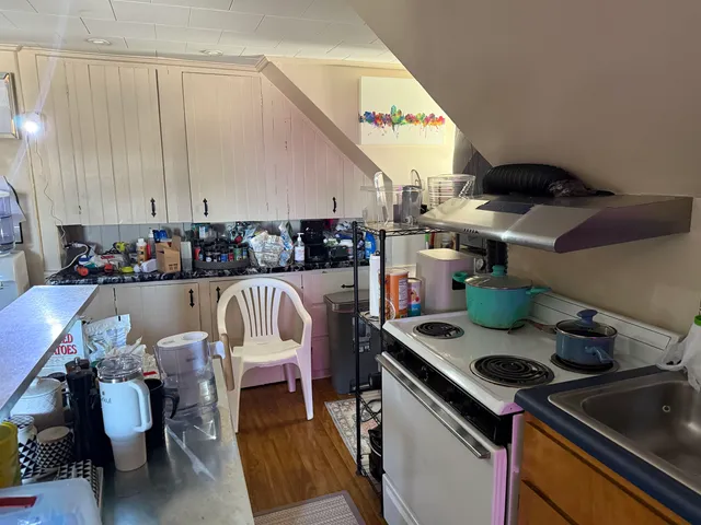 $210,000 | 86 Raymond Street, Lyndon, VT 05851