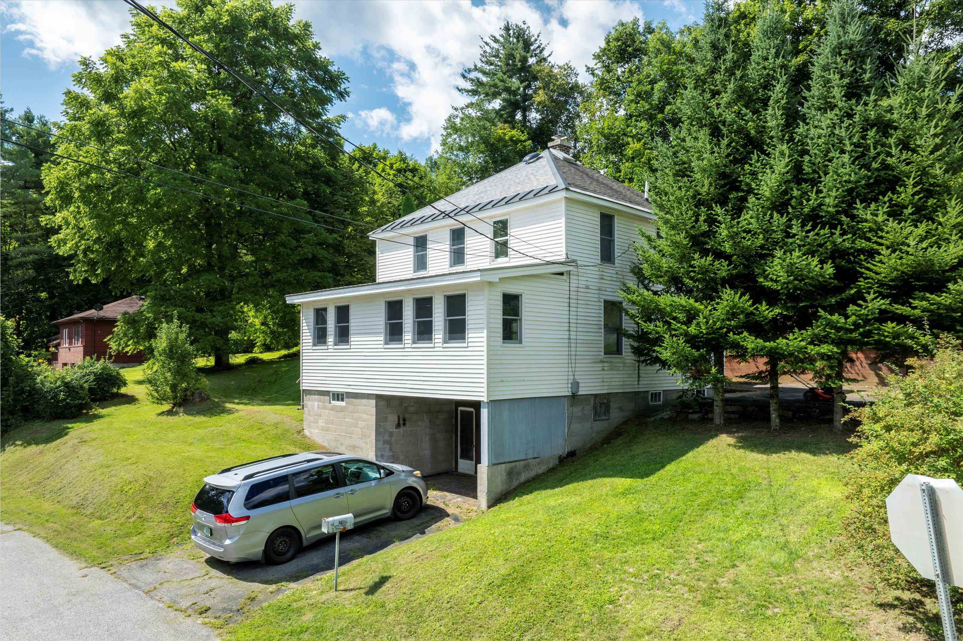 16 Bailey Street Springfield, VT 05156 - Photo 23 of 39