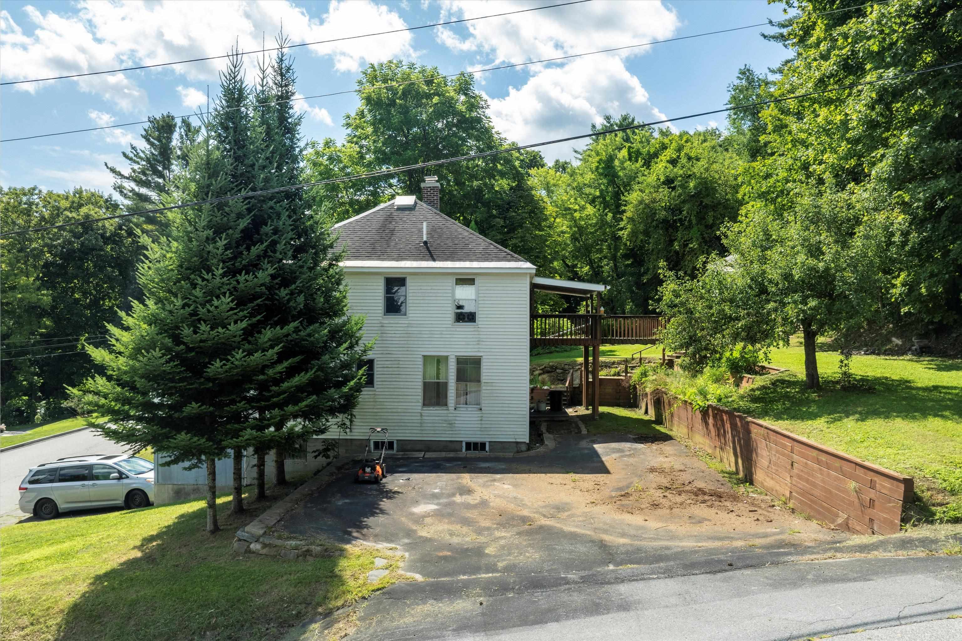 16 Bailey Street Springfield, VT 05156 - Photo 30 of 39