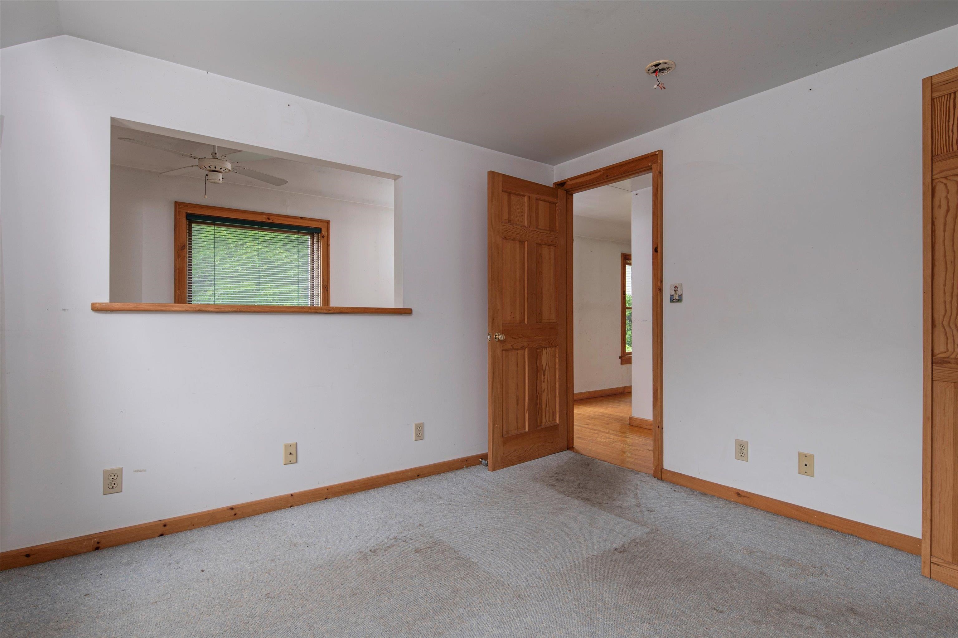16 Bailey Street Springfield, VT 05156 - Photo 7 of 39