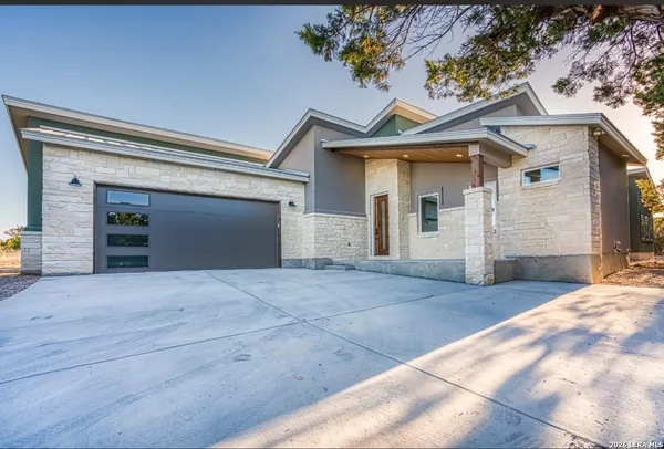 $499,900 | 7809 Ventura Boulevard, Selma, TX 78154