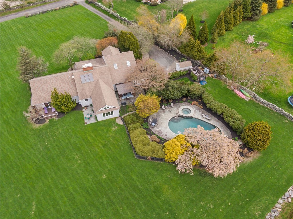 40 Little Harbor Road Tiverton, RI 02878 - Photo 2 of 50