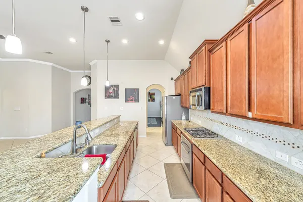 $2,500 | 9211 Union Meadow Lane, Cypress, TX 77433