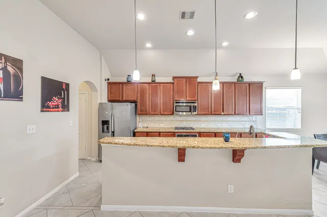 $2,500 | 9211 Union Meadow Lane, Cypress, TX 77433