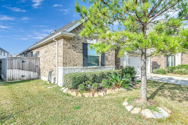 $2,500 | 9211 Union Meadow Lane, Cypress, TX 77433