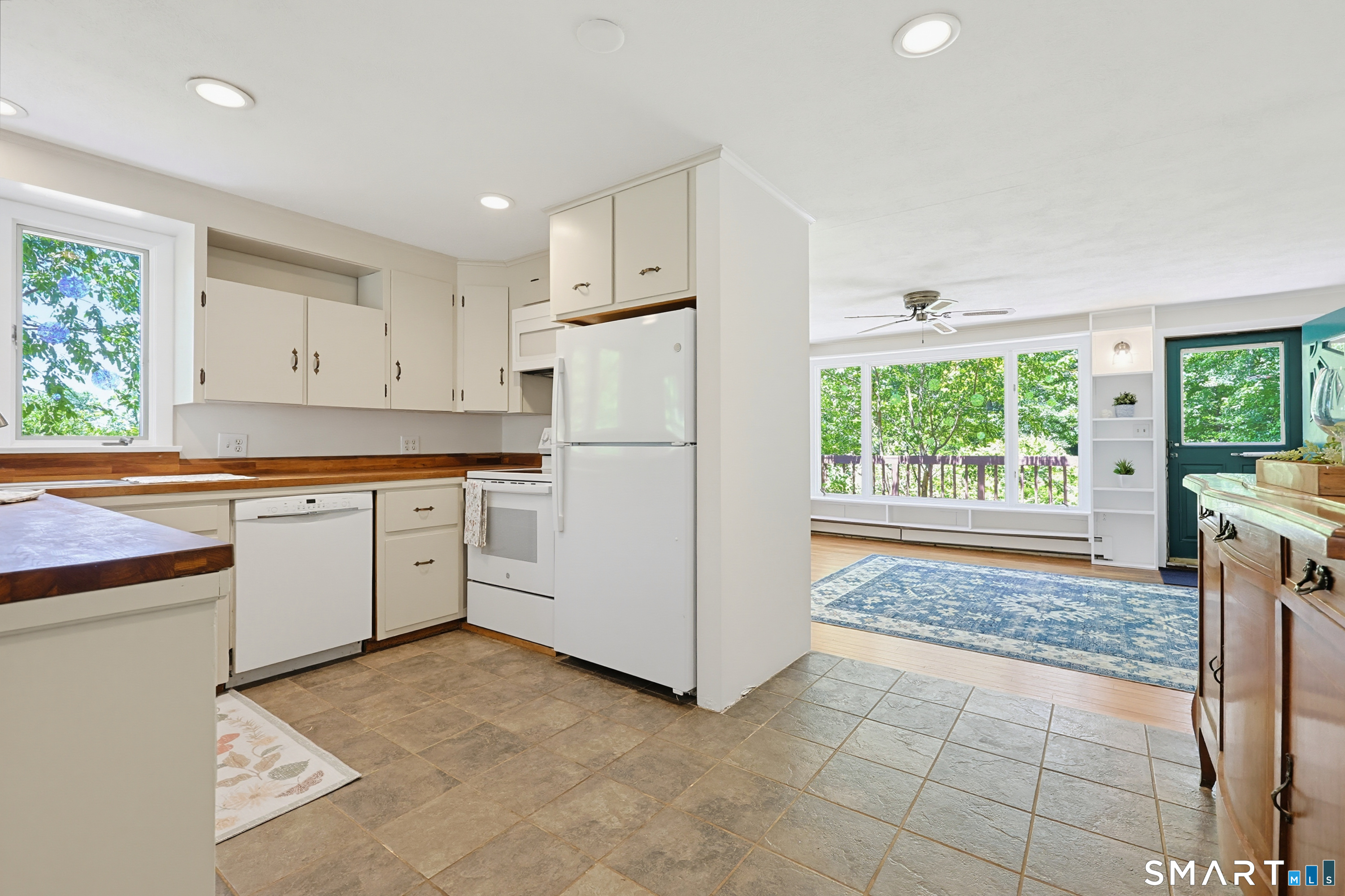 73 Bolduc Lane Chaplin, CT 06235 - Photo 3 of 29