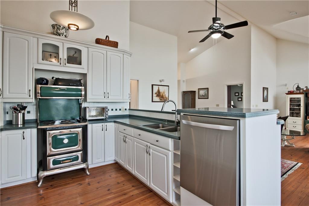 193 Valley View Trail Jasper, GA 30143 - Photo 19 of 61 a kitchen with cabinets a sink and appliances