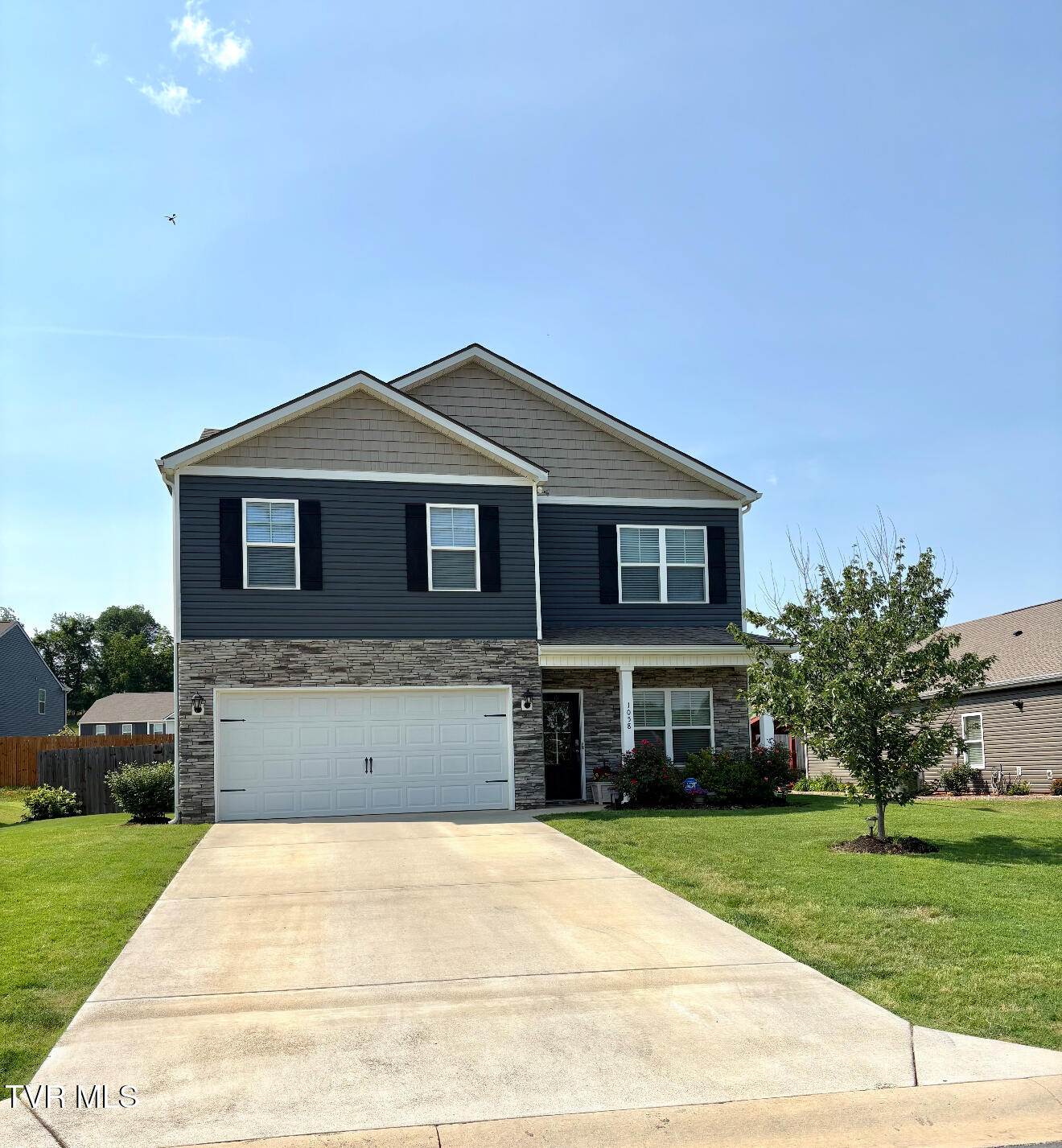 1058 Raccoon Lane Piney Flats, TN 37686 - Photo 6 of 30 IMG_6530