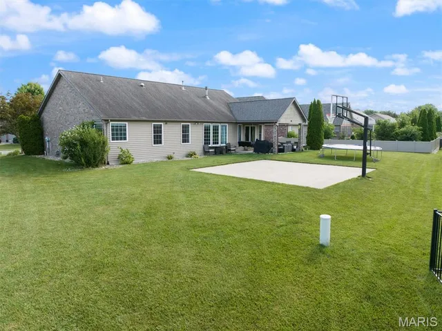 $560,000 | 437 Marbleton Circle, O'Fallon, IL 62269