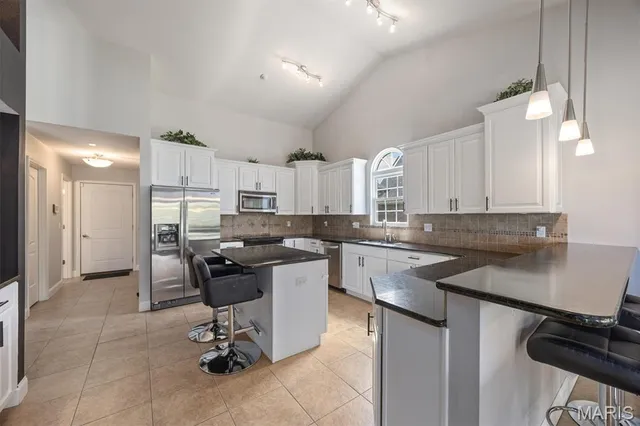 $560,000 | 437 Marbleton Circle, O'Fallon, IL 62269