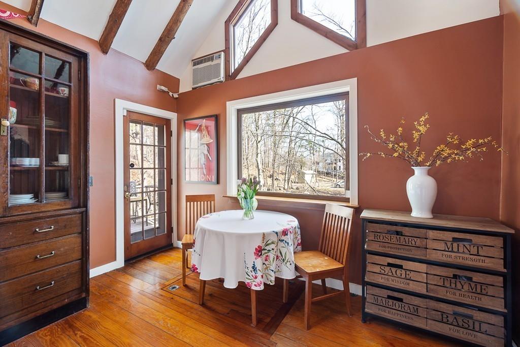 35 Acton Road Chelmsford, MA 01824 - Photo 4 of 32 Gallery Image 4