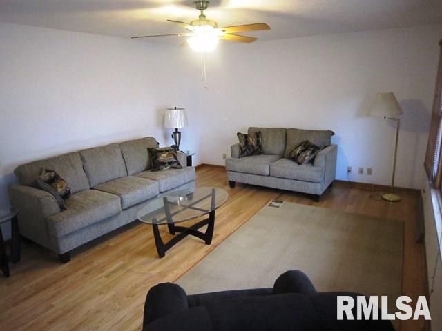 657 Tower Road Clinton, IA 52732 - Photo 4 of 24 Gallery Image 4