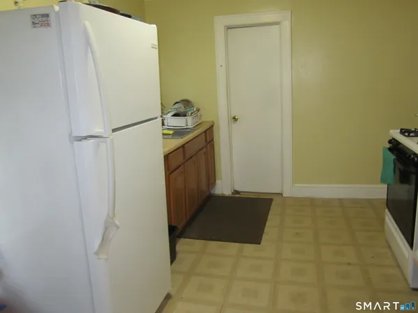 $529,900 | 15 Mallory Street, Danbury, CT 06810