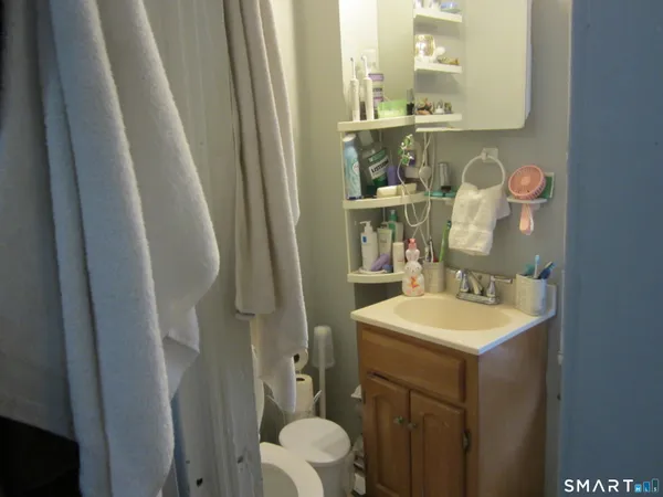 $529,900 | 15 Mallory Street, Danbury, CT 06810