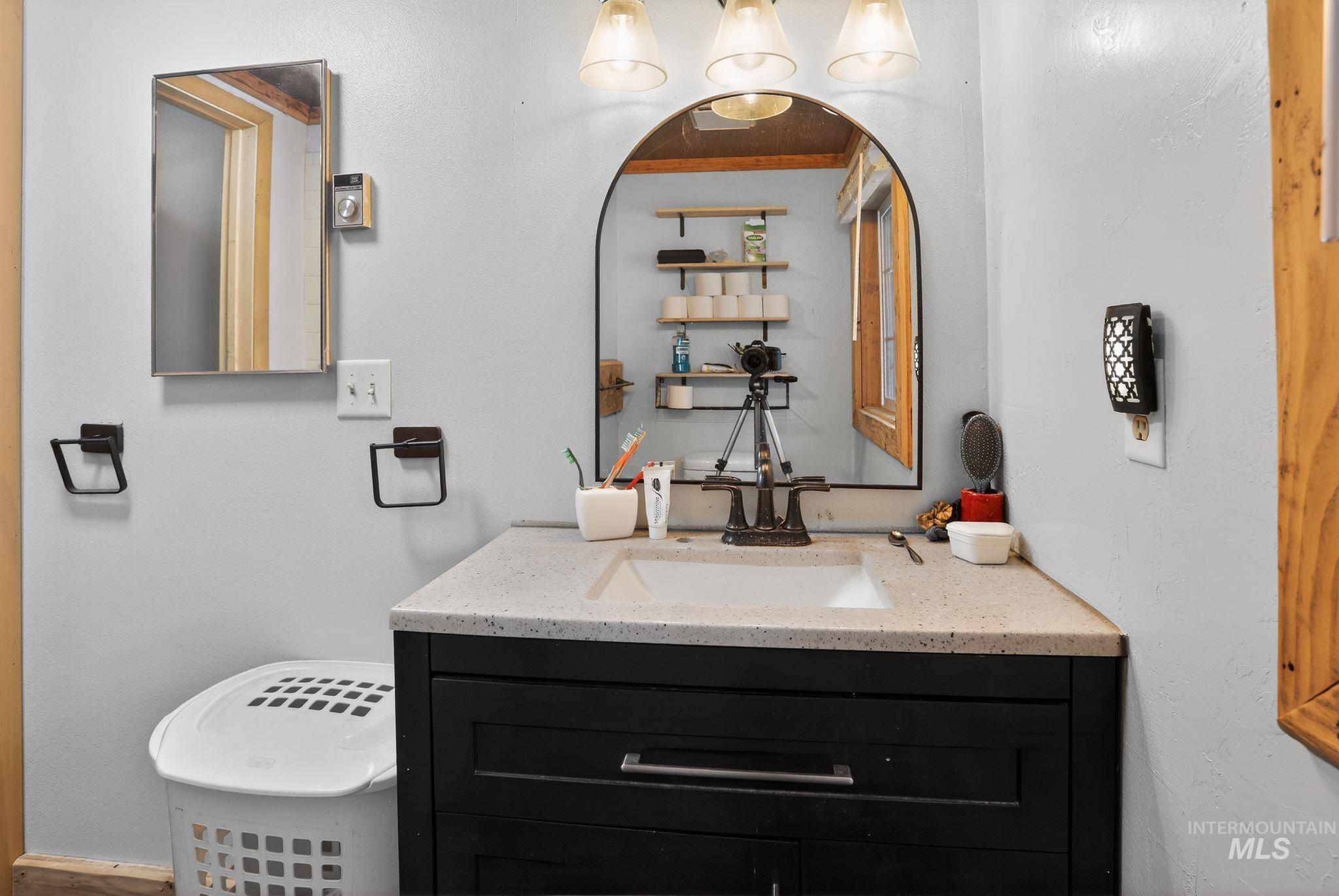 654 Bings Road Cascade, ID 83611 - Photo 28 of 40 Bathroom with vanity