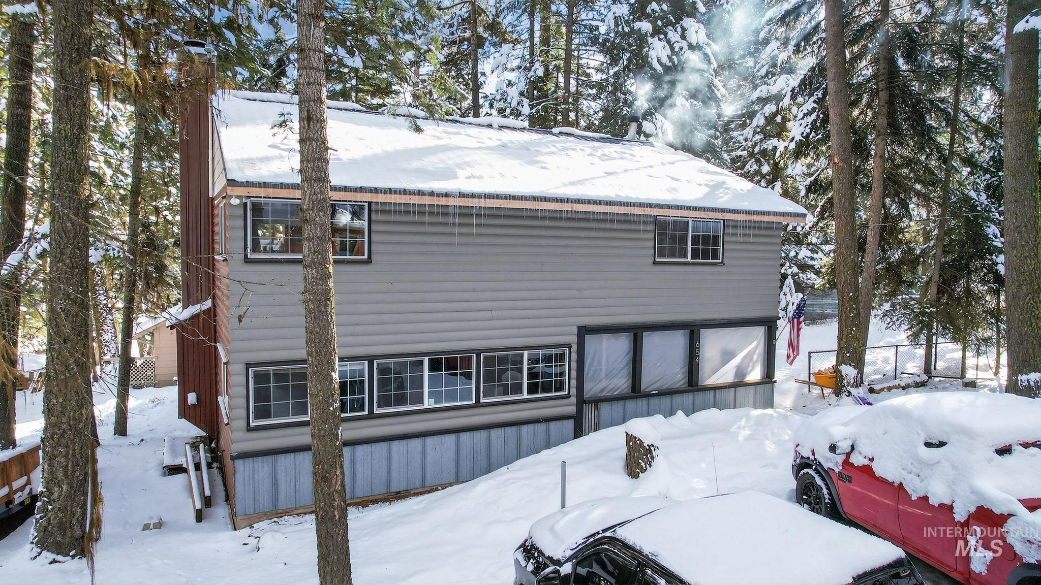 654 Bings Road Cascade, ID 83611 - Photo 36 of 40 Snow covered property