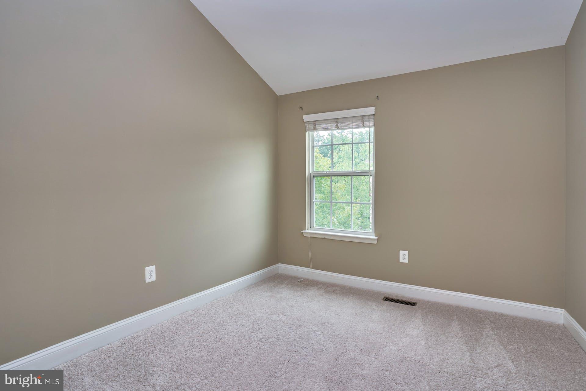 4316 Potomac Highlands Circle Triangle, VA 22172 - Photo 32 of 46