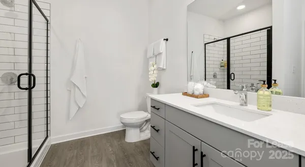 $1,433 | 2314 Berryhill Road, Unit 1M, Charlotte, NC 28208