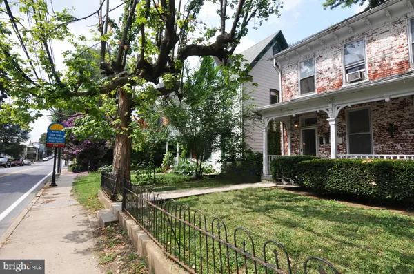 $1,395 | 515 North Loudoun Street, Unit 2, Winchester, VA 22601