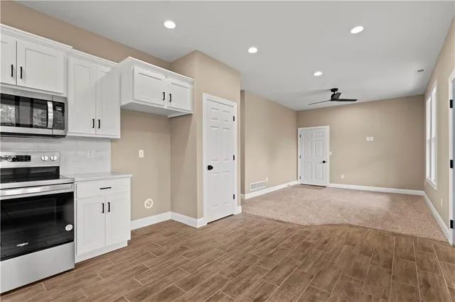 $379,500 | 26696 235th Street, McLouth, KS 66054