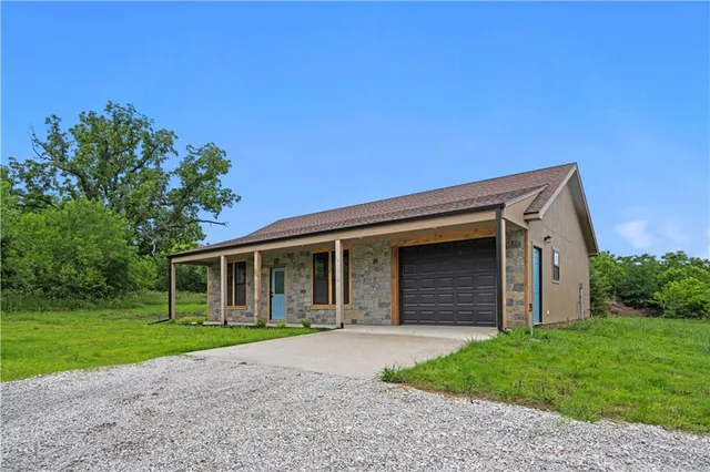 $379,500 | 26696 235th Street, McLouth, KS 66054