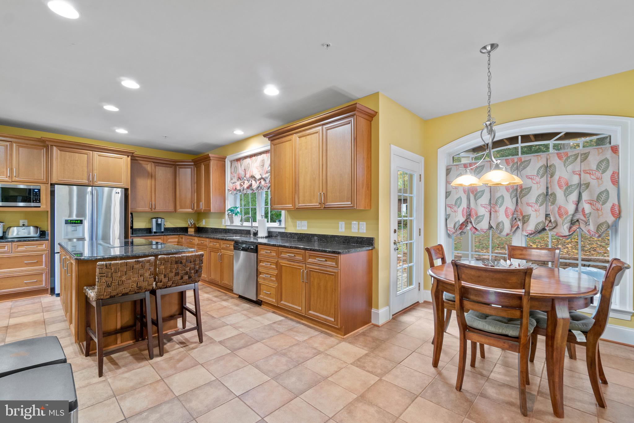 609 Lycoming Street Silver Spring, MD 20901 - Photo 11 of 60