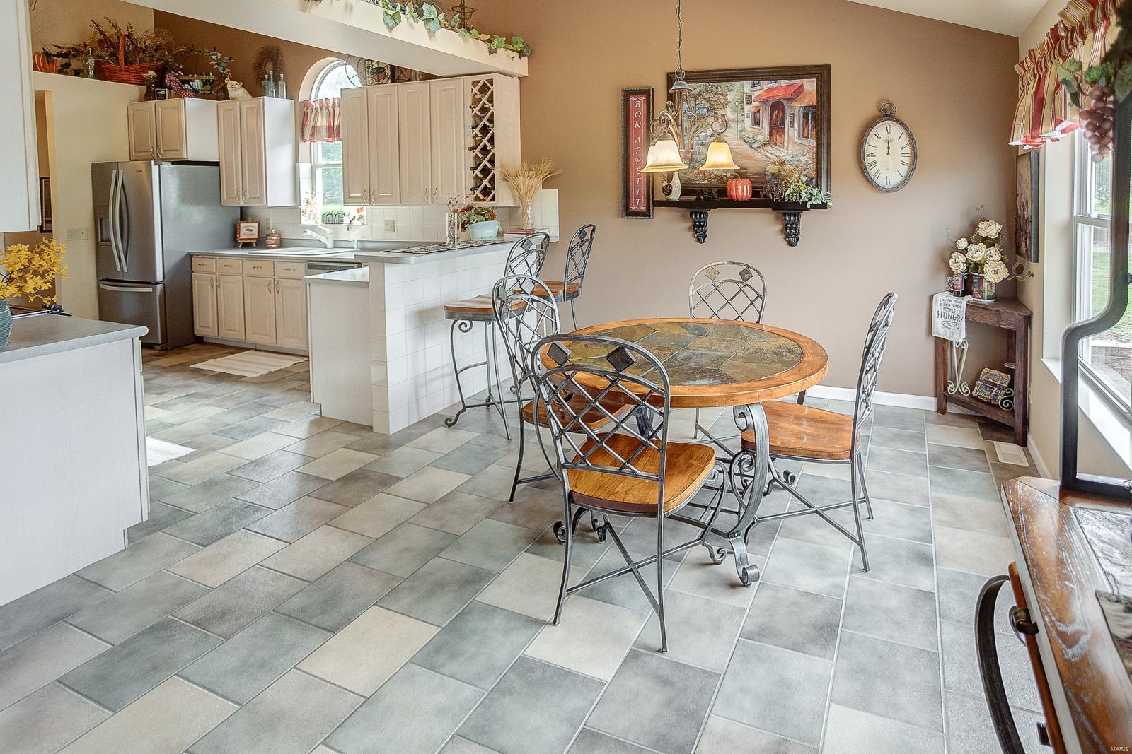 4565 Ee Road Columbia, IL 62236 - Photo 13 of 65 Gallery Image 13
