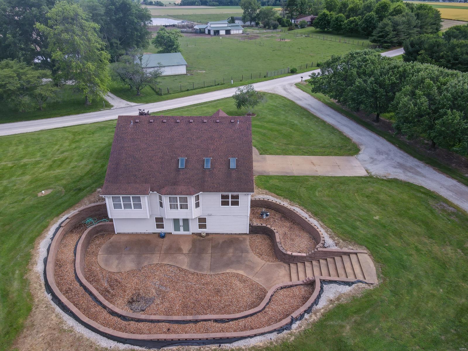 4565 Ee Road Columbia, IL 62236 - Photo 4 of 65 Gallery Image 4
