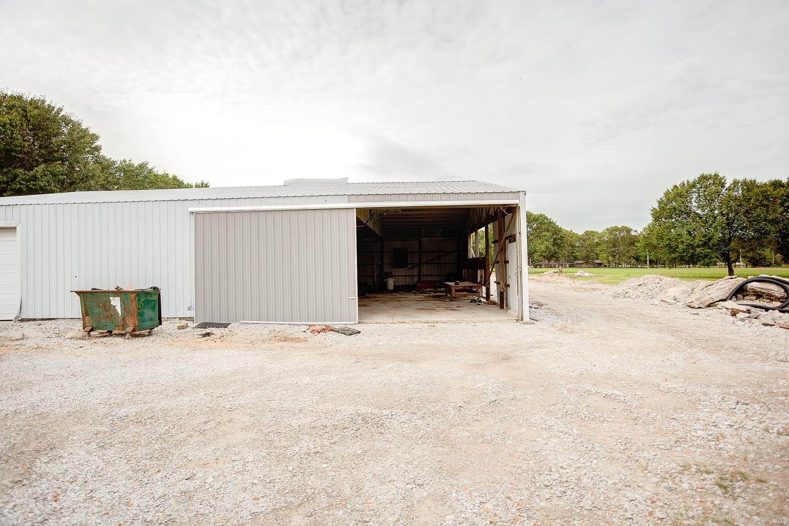 4565 Ee Road Columbia, IL 62236 - Photo 47 of 65 Gallery Image 47