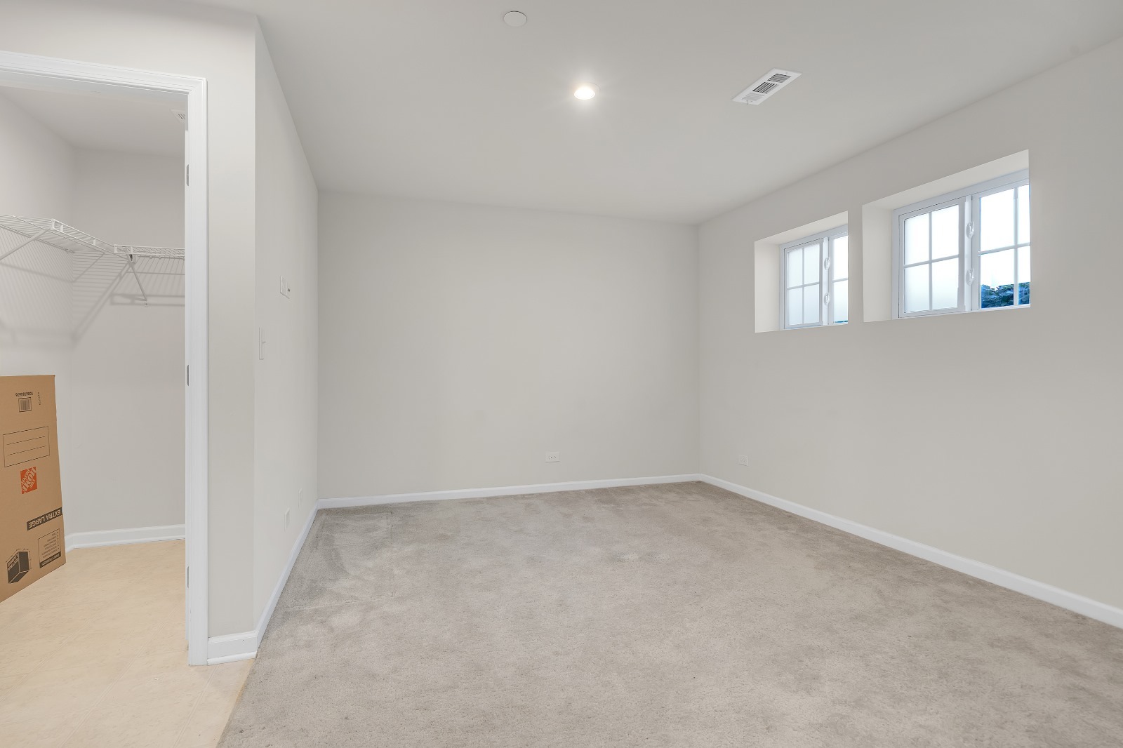 773 Rockwell Lane Des Plaines, IL 60016 - Photo 18 of 22 an empty room with windows