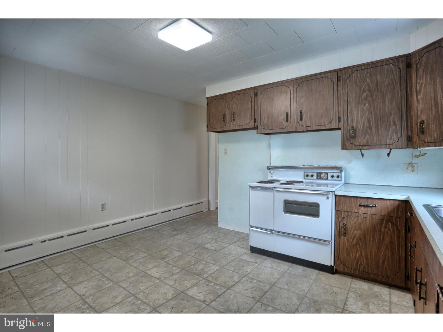 132 Franklin Street Reading, PA 19607 - Photo 10 of 25