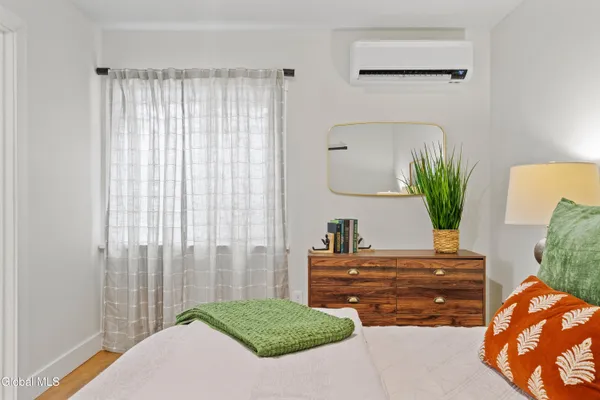 $699,900 | 182 Excelsior Avenue, Unit 5, Saratoga Springs, NY 12866