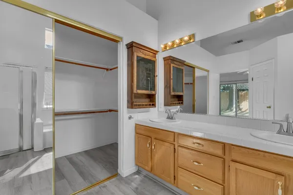 $469,900 | 2671 Fremont Avenue, Clovis, CA 93611