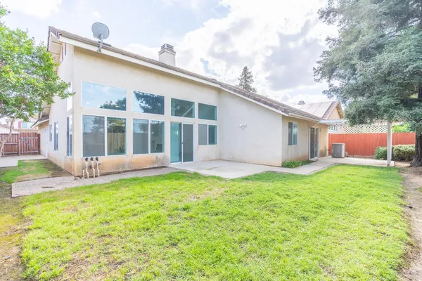 $469,900 | 2671 Fremont Avenue, Clovis, CA 93611