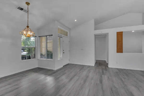 $469,900 | 2671 Fremont Avenue, Clovis, CA 93611