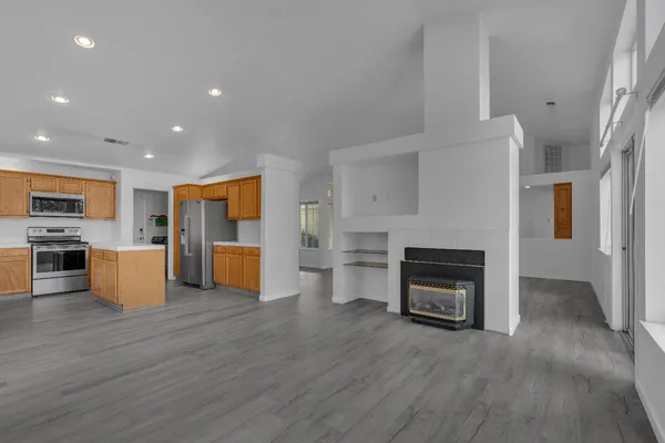 $469,900 | 2671 Fremont Avenue, Clovis, CA 93611