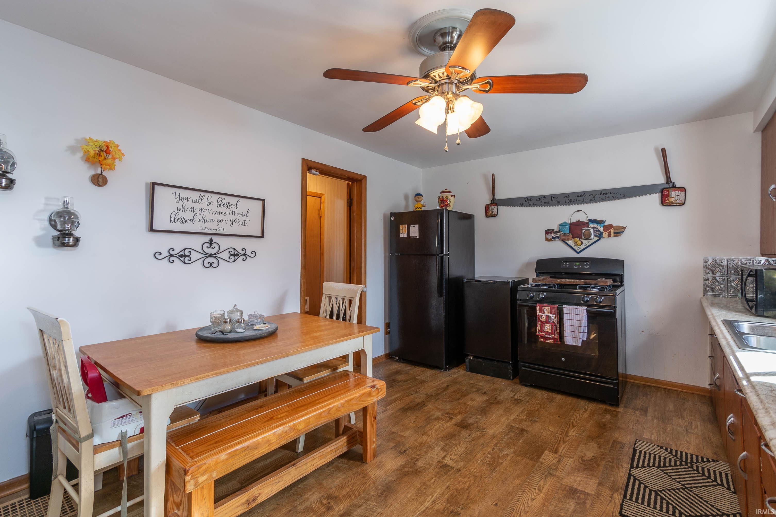 5854 South Fairfax Road Bloomington, IN 47401 - Photo 8 of 23