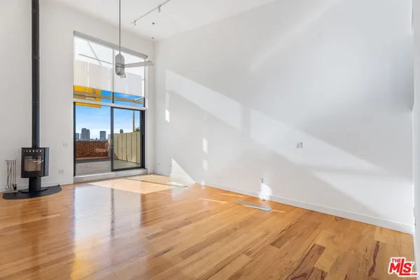 $8,250 | 1850 Industrial Street, Unit 710, Los Angeles, CA 90021