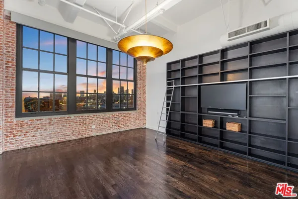 $8,250 | 1850 Industrial Street, Unit 710, Los Angeles, CA 90021