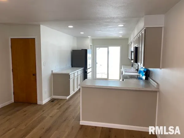 $275,000 | 5757 North 300th Street, Casey, IL 62420