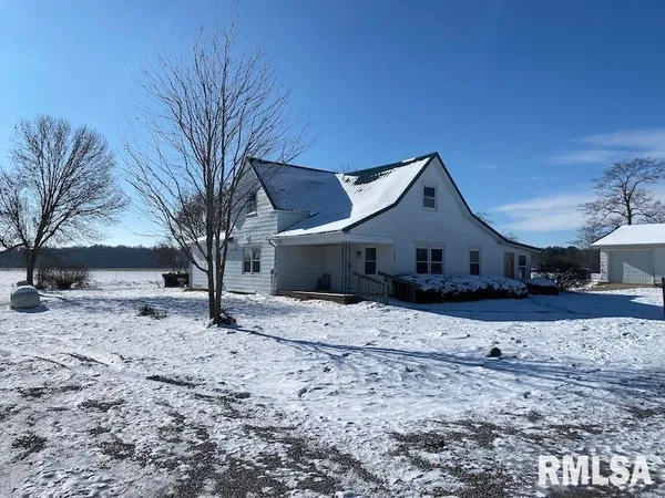 $275,000 | 5757 North 300th Street, Casey, IL 62420