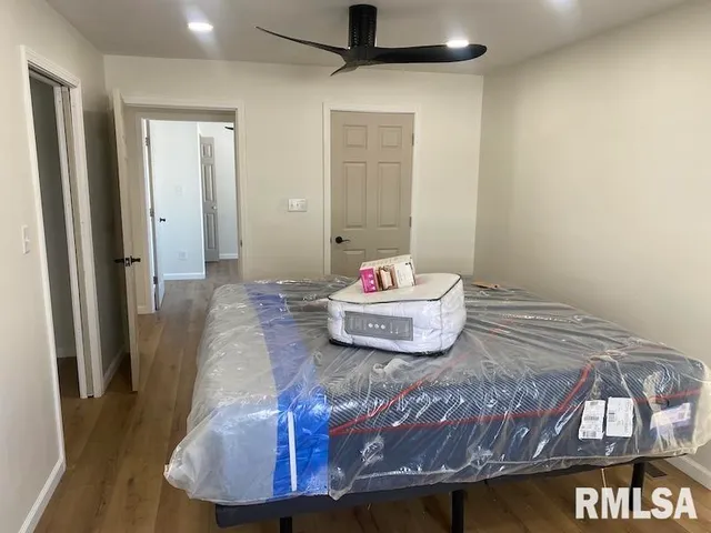 $295,750 | 5757 North 300th Street, Casey, IL 62420