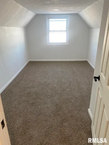 $295,750 | 5757 North 300th Street, Casey, IL 62420