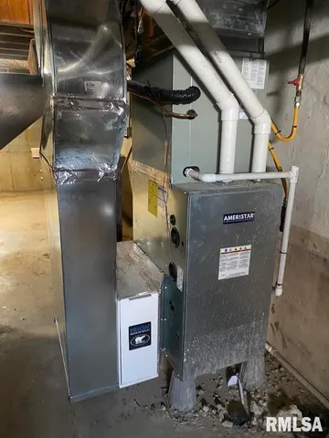 $295,750 | 5757 North 300th Street, Casey, IL 62420