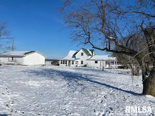 $275,000 | 5757 North 300th Street, Casey, IL 62420