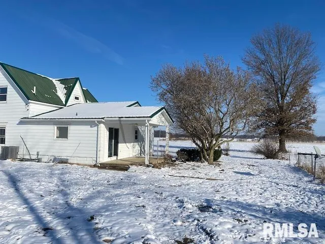 $295,750 | 5757 North 300th Street, Casey, IL 62420