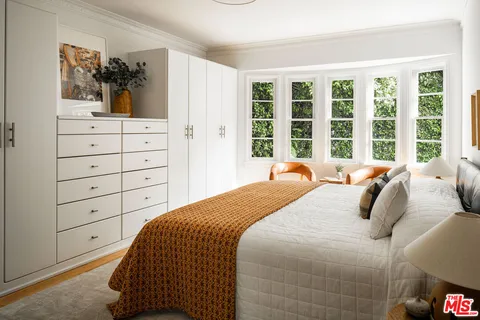 $1,495,000 | 2916 Swan Place, Los Angeles, CA 90026