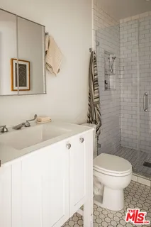 $1,495,000 | 2916 Swan Place, Los Angeles, CA 90026