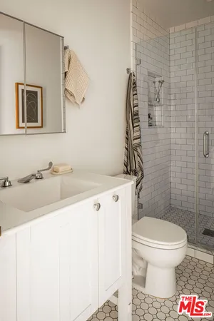 $1,495,000 | 2916 Swan Place, Los Angeles, CA 90026