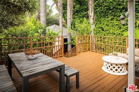 $1,495,000 | 2916 Swan Place, Los Angeles, CA 90026